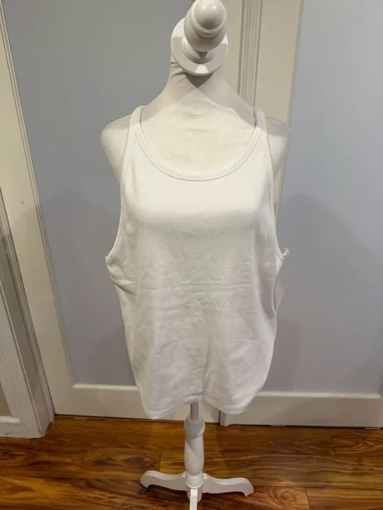 Good American White Scoop Neck Tank- 21” P2P - Picture 1 of 9